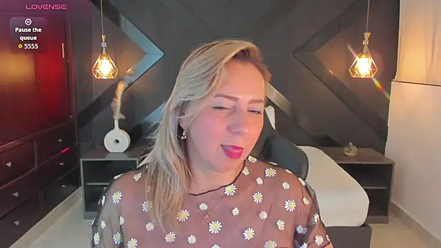 andre soto  online show from February 18, 1:38 am