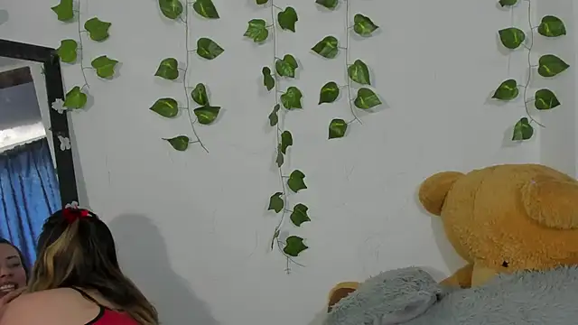 JanneKim online show from November 18, 6:53 pm