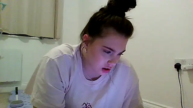 Krystal Tx online show from March 31, 7:03 pm