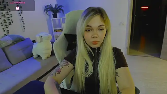 whoa-hoa-hoa-hoa-hoa online show from December 16, 2:23 pm