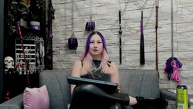 CruelMistress online show from November 20, 3:13 pm