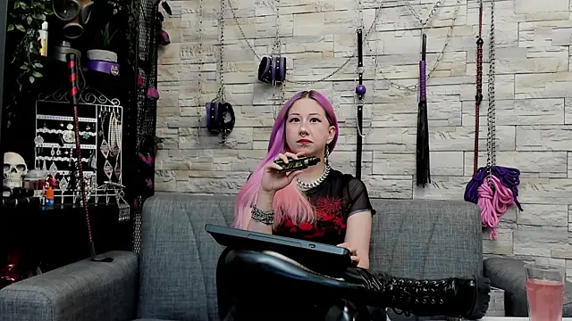 CruelMistress online show from May 28, 1:03 am