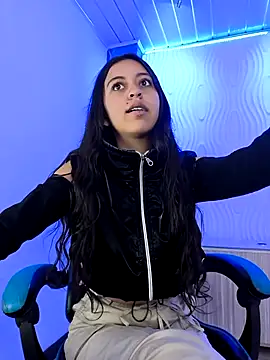 zoe connor19 online show from October 6, 8:35 pm