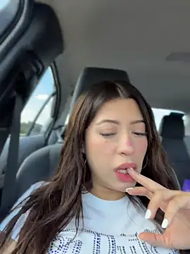 camilabee online show from July 10, 10:32 pm