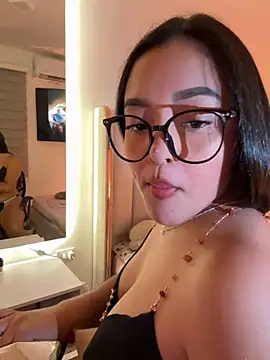 kenndall 21 online show from October 25, 1:24 am