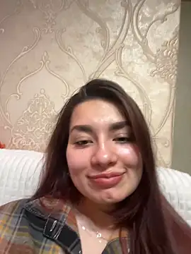 Swee Alicee online show from May 12, 5:08 pm