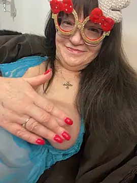 ZaraFay online show from January 11, 1:10 am