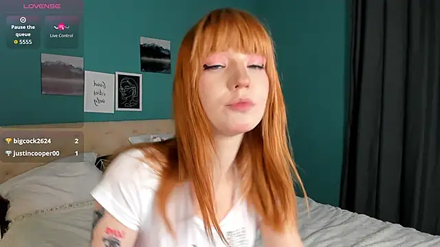 Linablueeyed online show from October 3, 9:25 am