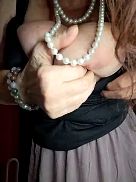 GypsyEsmeralda online show from October 5, 3:39 pm