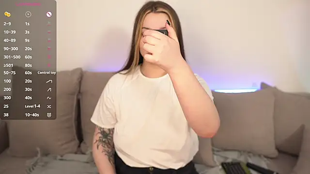 Alice Walters online show from November 20, 3:57 pm