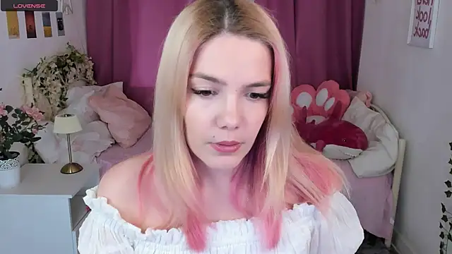 sweetty ashley online show from April 13, 7:25 pm