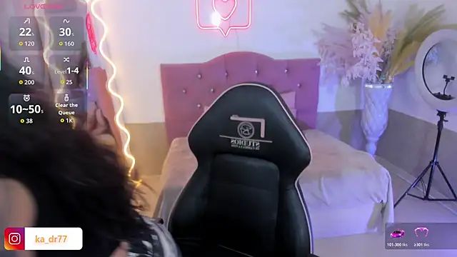 kendra tay online show from February 4, 3:09 am