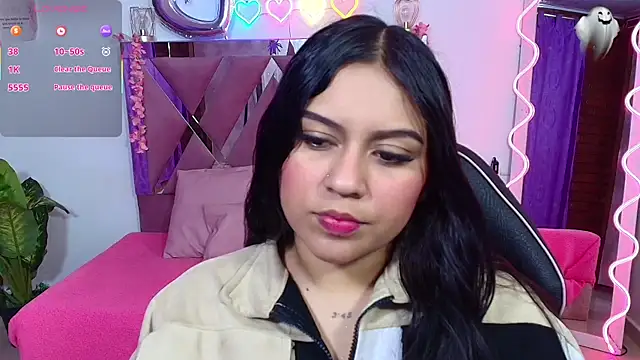 kendra tay online show from November 12, 3:04 am