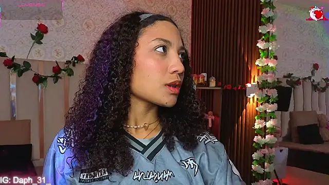 Daphnne tay online show from March 16, 3:42 am