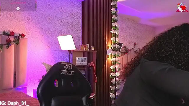 Daphnne tay online show from March 26, 5:53 am