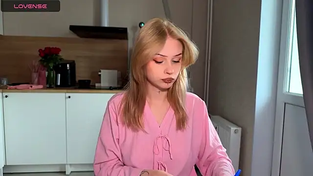 lisa barbie online show from May 16, 9:12 am