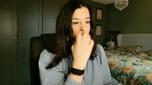 yourcassiexo online show from February 3, 10:42 am