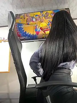 Amy Kiitty  online show from May 26, 1:10 pm