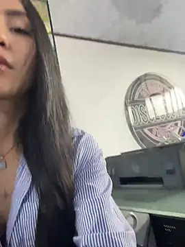Amy Kiitty  online show from May 8, 1:58 pm