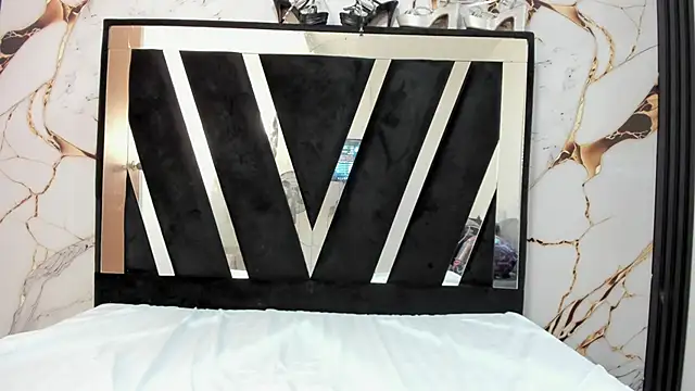 KarinaSimonz online show from February 18, 7:57 pm