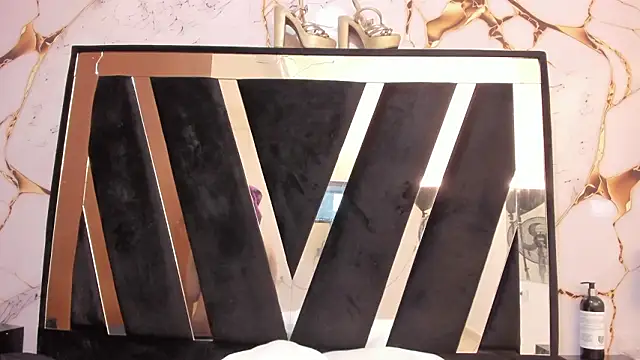 KarinaSimonz online show from February 13, 7:48 pm