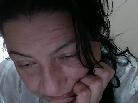 straichathot 08 online show from December 3, 10:01 pm