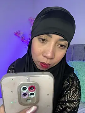 Sweet hot mia online show from May 4, 1:48 pm