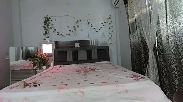 beautiful bellaa online show from May 26, 7:51 am