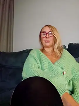 MariaRichi  online show from November 9, 9:16 am