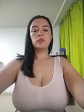 hailey85 online show from May 19, 11:23 pm