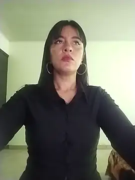 hailey85 online show from April 8, 5:48 pm