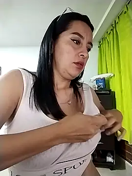 hailey85 online show from May 8, 12:25 am