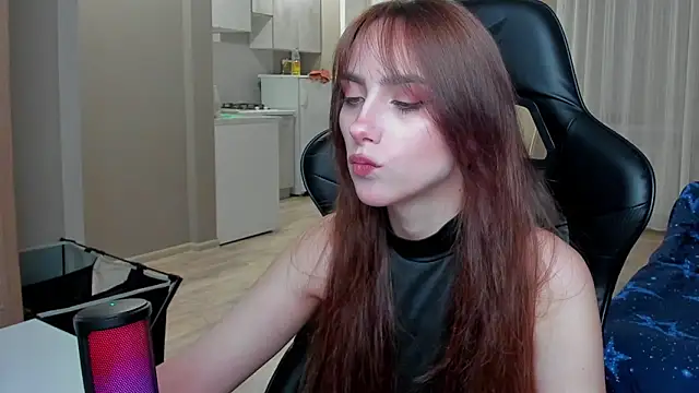 Snapshot of SilverDream chatting on September 27, 7:32 pm SilverDream online show from September 27, 7:32 pm