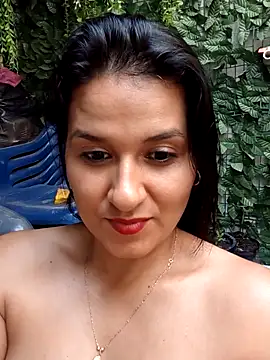 elena jonees online show from May 8, 8:54 pm