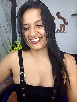elena jonees online show from April 29, 8:36 pm