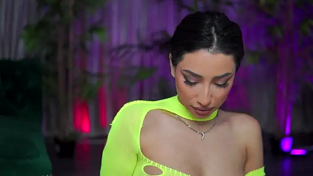 GinaValentinna online show from October 19, 7:05 pm