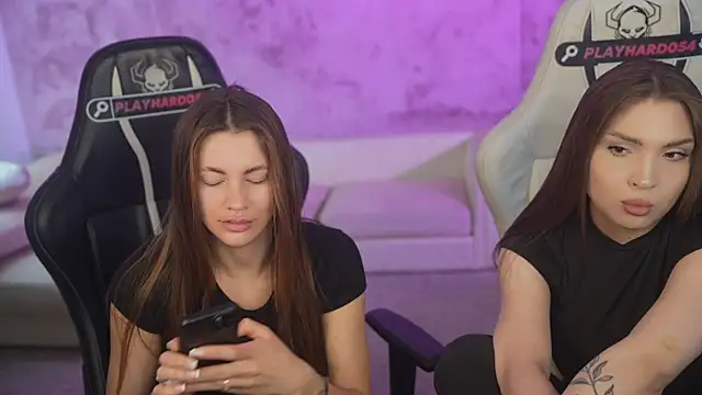 Julia  Star  online show from May 28, 8:12 am
