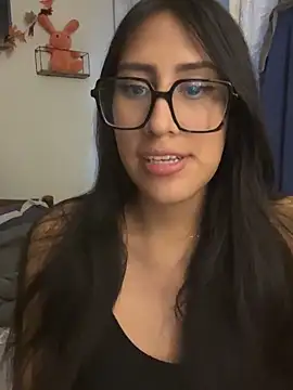 AleFantasy0001 online show from November 2, 5:22 am