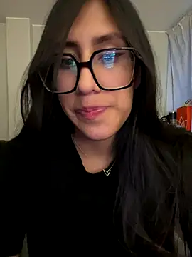 AleFantasy0001 online show from October 11, 4:39 am