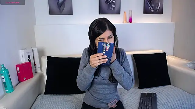 Harmony Hills online show from March 19, 1:48 pm