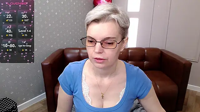 Cutie Erikaa1 online show from May 1, 2:15 am