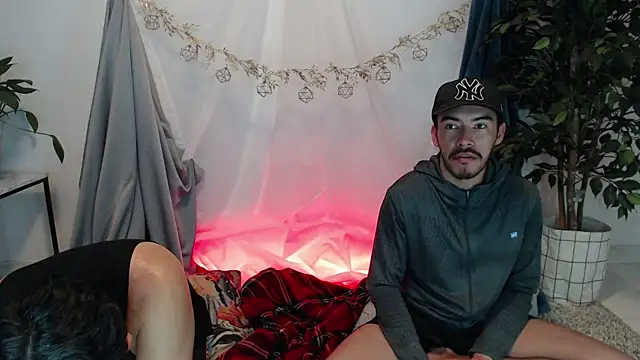 lexxandbusterr online show from September 18, 4:33 am