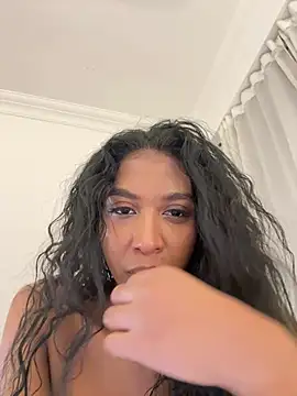 IamCrystal2 online show from May 16, 12:46 am
