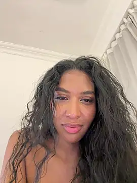 IamCrystal2 online show from May 16, 12:24 am
