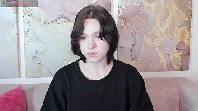 fiamoory online show from May 9, 8:16 am