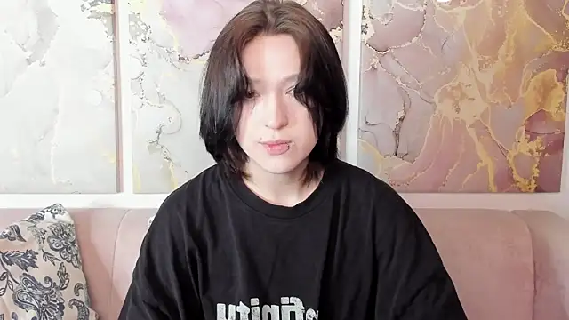 fiamoory online show from May 24, 1:26 am