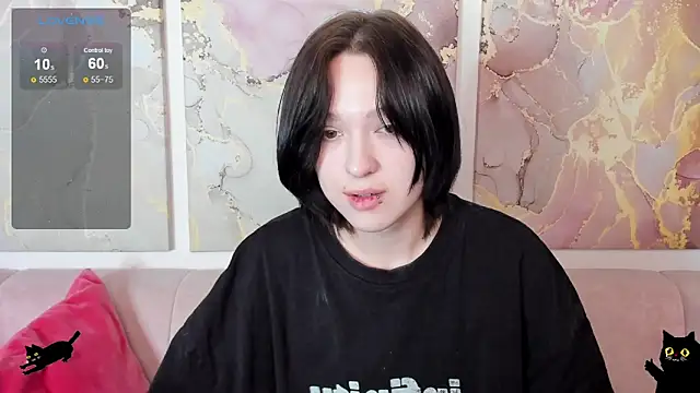 fiamoory online show from April 30, 1:22 am