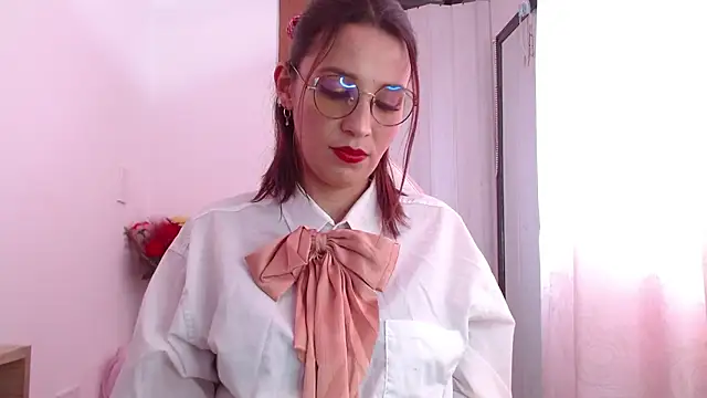 sapphiresexyhot online show from May 22, 8:51 pm