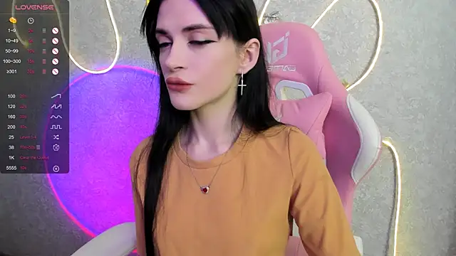 Molly Crystall online show from May 18, 4:07 am