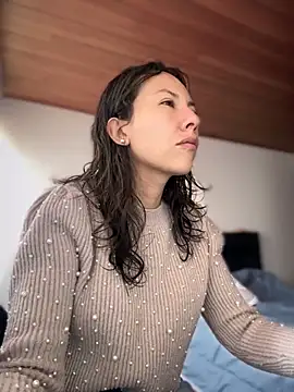 im lorein online show from October 24, 3:19 pm